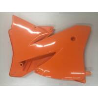 UFO KTM Radiator Shrouds 2 Stroke 01/4 Stroke 01-02 Eduro Type